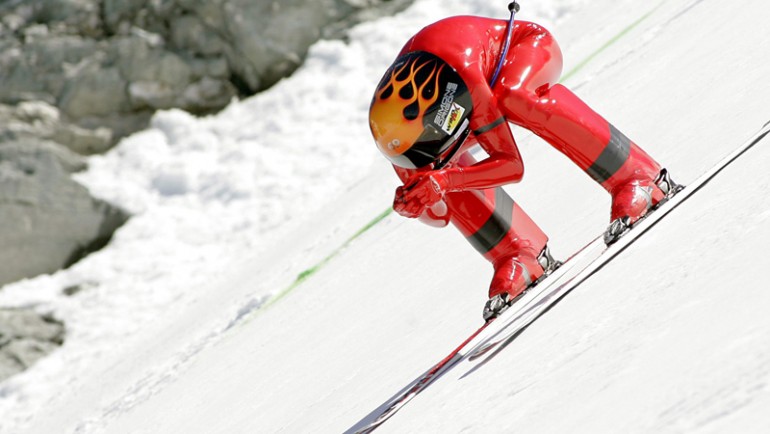 Nowy rekord świata w zjeździe na nartach ustanowił Simone Origone.