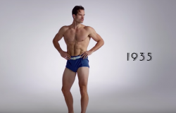 Jak zmieniła się moda plażowa męska przez 100 lat w 3 minuty.