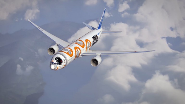 Nowe samoloty ANA ozdobione symbolami Star Wars – Gwiezdnych Wojen.