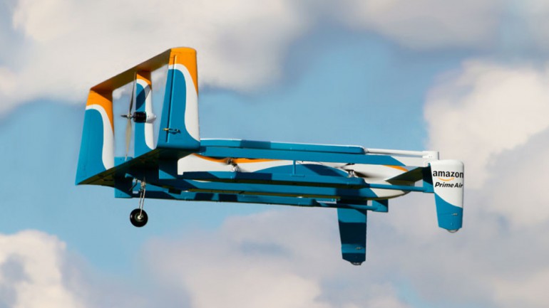 Amazon zaprezentował nowego drona do dostarczania przesyłek.