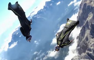 Latanie nad Dolomitami w skafandrze Wingsuit 
